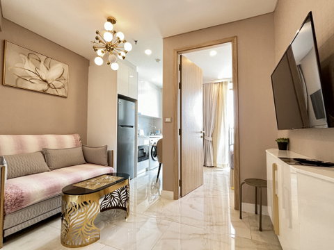 Copacabana Beach Jomtien One Bedroom Unit for sale in Jomtien