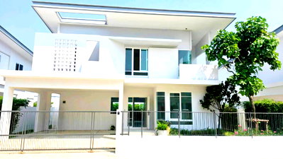Houses for sale : For Sale: VIE Pinklao–Sai 5 | New Single House 54 sqw., fuly furnished.