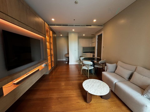 ให้เช่าคอนโด ไบร์ท สุขุมวิท 24 อาคาร A ชั้น 7 2 ห้องนอน ขนาด 91 ตรม ใกล้ Emquartier