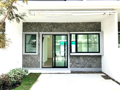 Townhouses for rent : Townhouse for rent at Indy 5 Bangna Km.7