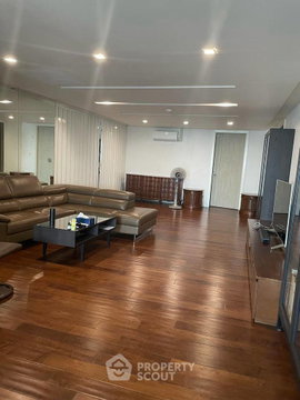 คอนโด 3 ห้องนอน ขาย ที่ President Park Condominium ใกล้ MRT Queen Sirikit (ID 2569641)