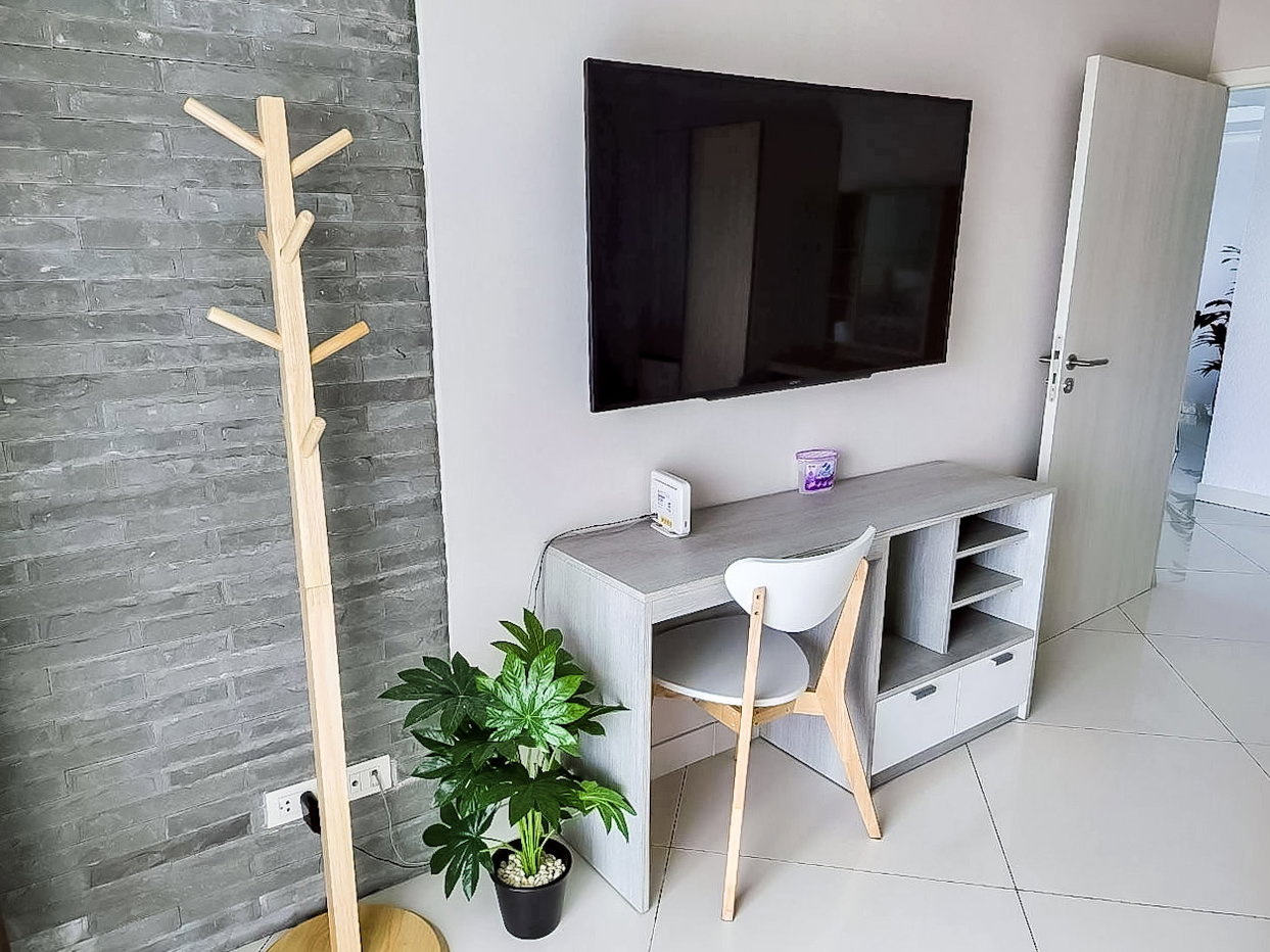 รูป Condominium at View Talay 6 Pattaya for Sale Beachfront Unit - รูปที่ 12/21