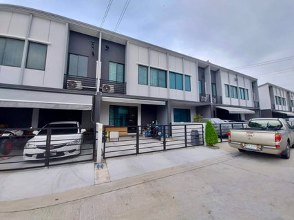 For Sale: 2-Storey Townhome at Pleno Ramintra | Prime Location Near Clubhouse | South-Facing | Customize to Your Style