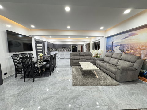 Ruamchok Condo View 2 Two Bedroom Unit for sale in Pratumnak