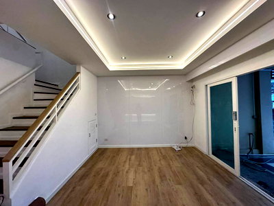 ทาวน์โฮม พิพิธภัณฑ์ยางพารา  : Spacious 4 Bedroom Townhouse for sale in Thepprasit Pattaya