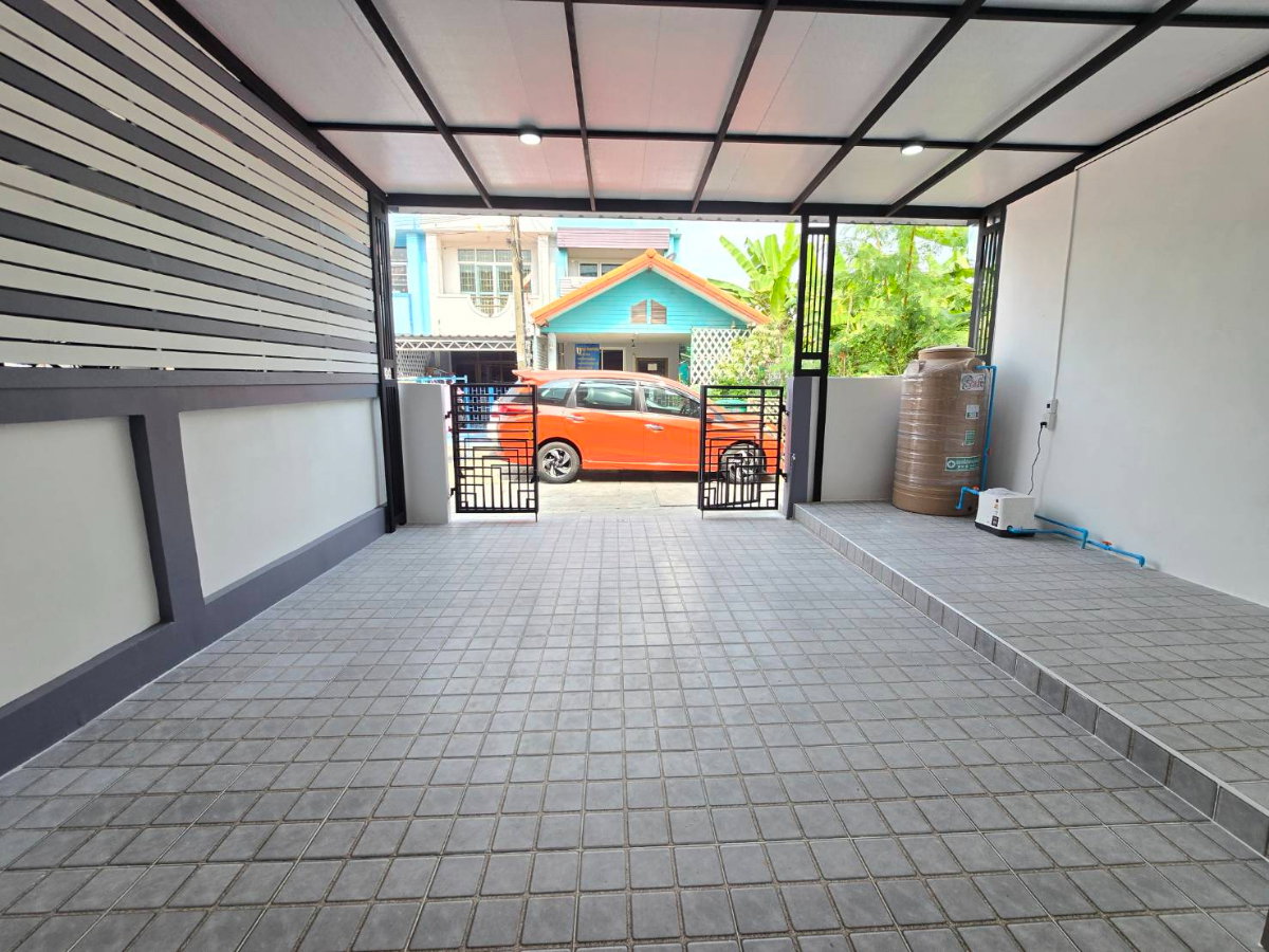 รูป ทาวน์เฮาส์ 2ชั้น หลังมุมใน ตกแต่งรีโนเวทใหม่ ทำเลดี หมู่บ้าน อัมรินทร์3ผัง4 ซอยสายไหม15 ใกล้สนามบินดอนเมือง - รูปที่ 5/34