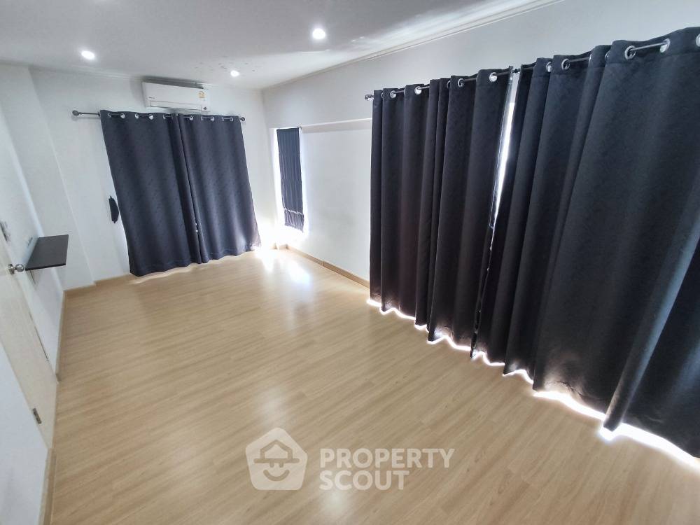รูป บ้าน 3 ห้องนอน ขาย พร้อมเลี้ยงสัตว์ได้ โครงการ ศุภาลัย เบล่า เทพารักษ์ (ID 1975302) - รูปที่ 9/11