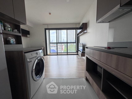 คอนโด 1 ห้องนอน 41 ตร.ม. ราคาเหมาะสม โครงการ Taka Haus Ekamai 12 ใกล้ BTS เอกมัย (ID 2445159)