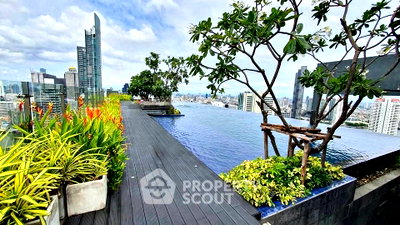 คอนโดให้เช่า : คอนโด 1 ห้องนอน Urbano Absolute ใกล้ BTS กรุงธนบุรี 400 ม. (ID 2574763)