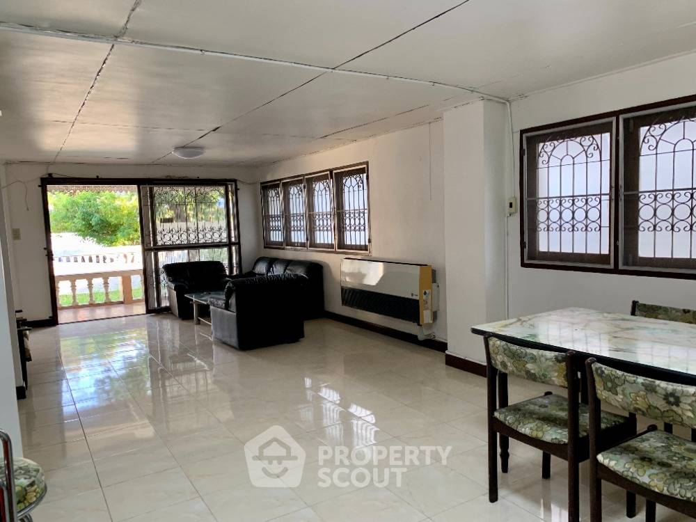 รูป บ้านเดี่ยว 4 ห้องนอน ขาย ในบ้านใหม่ ปากเกร็ด นนทบุรี (325 ตร.ม.) (ID 1414597) - รูปที่ 1/18