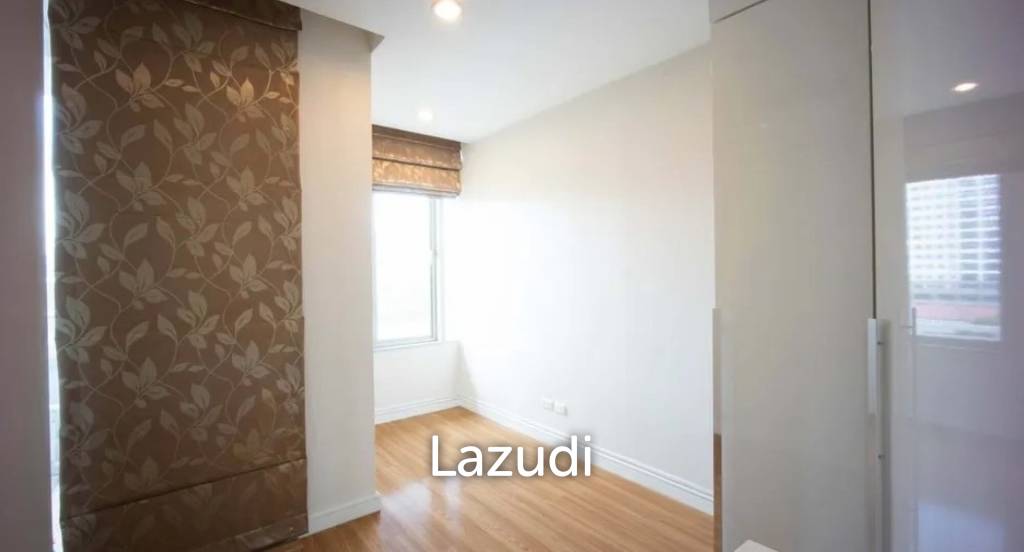 รูป Modern 100 sqm Condo at Chamchuri Square Residence Pathum Wan - รูปที่ 7/9