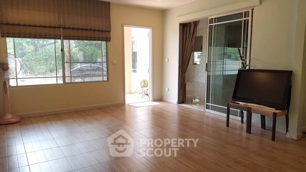 picture 5-BR House 220 Sqm For Sale In Bang Phlap, Pak Kret, Nonthaburi (ID 1174309) - 6/16