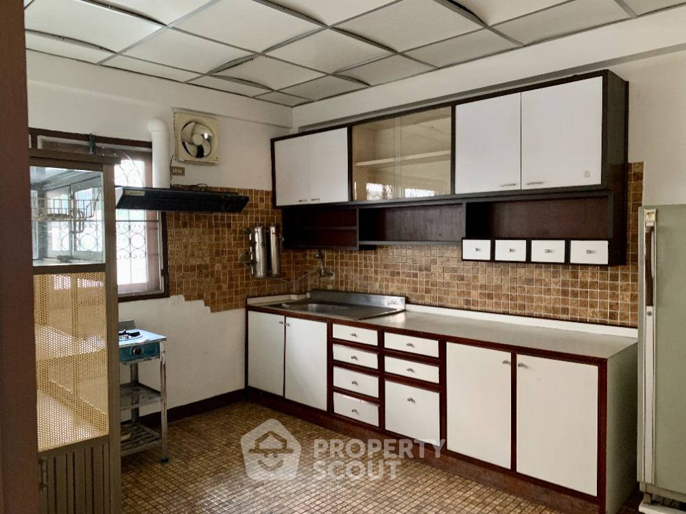 รูป บ้านเดี่ยว 4 ห้องนอน ขาย ในบ้านใหม่ ปากเกร็ด นนทบุรี (325 ตร.ม.) (ID 1414597) - รูปที่ 6/18