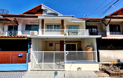 ทาวน์โฮม นนทบุรี : บ้านสวยจริง  หน้ากว้าง 6 เมตร  3 ห้องนอน  หมู่บ้านพฤกษา 3  ถนนวัดลาดปลาดุก  บางบัวทอง  