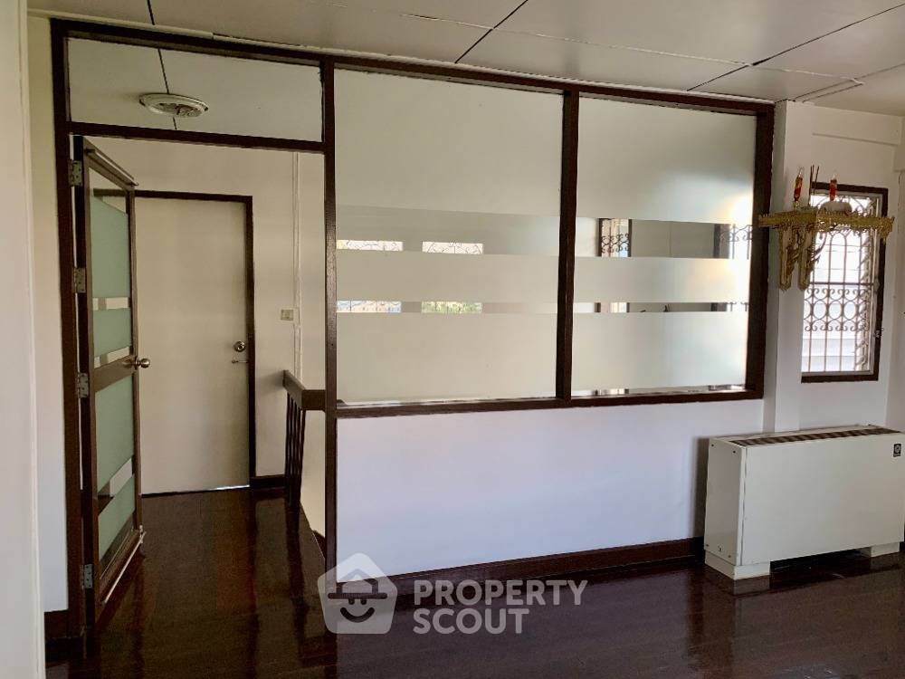 รูป บ้านเดี่ยว 4 ห้องนอน ขาย ในบ้านใหม่ ปากเกร็ด นนทบุรี (325 ตร.ม.) (ID 1414597) - รูปที่ 12/18