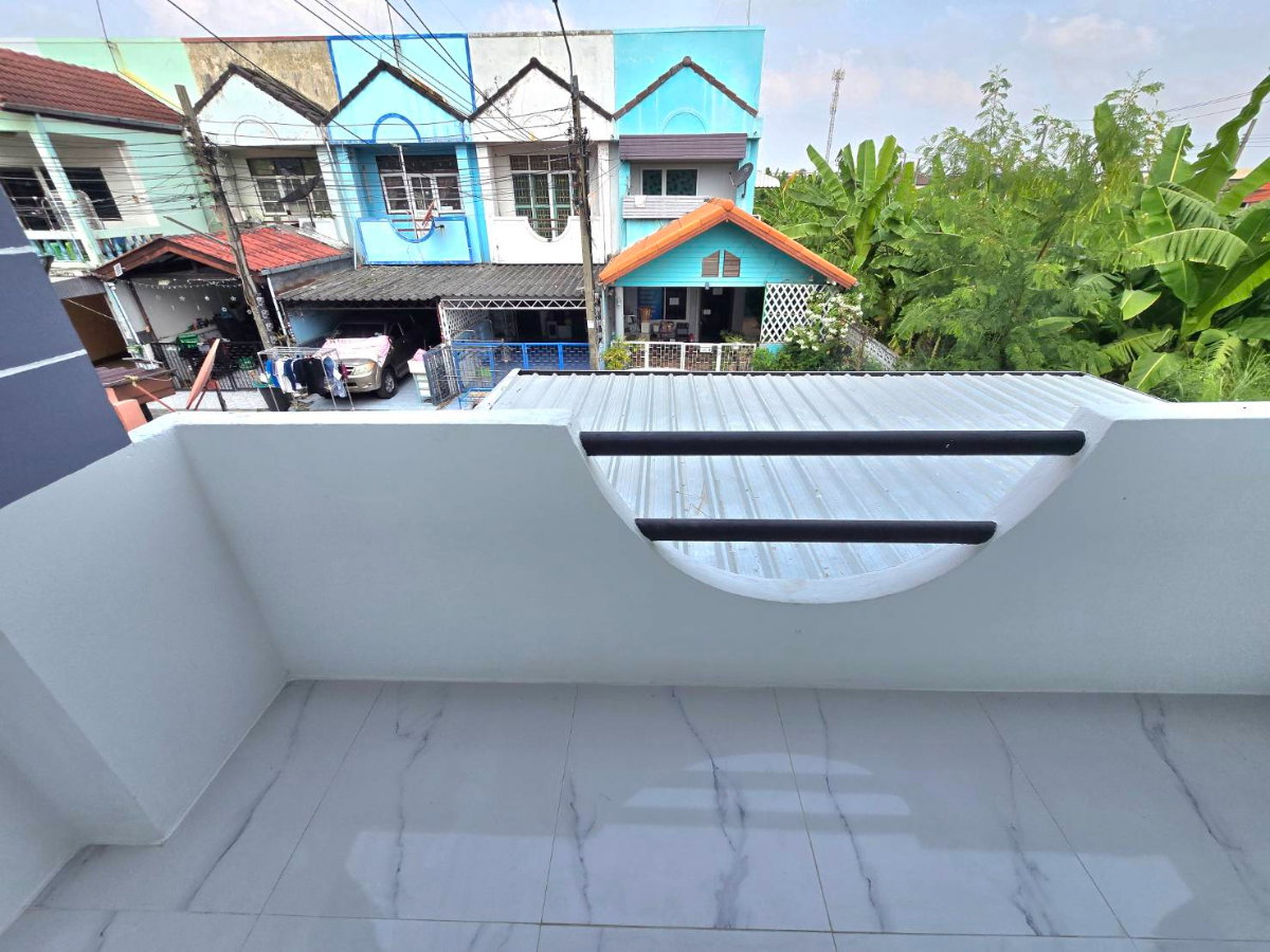 รูป ทาวน์เฮาส์ 2ชั้น หลังมุมใน ตกแต่งรีโนเวทใหม่ ทำเลดี หมู่บ้าน อัมรินทร์3ผัง4 ซอยสายไหม15 ใกล้สนามบินดอนเมือง - รูปที่ 25/34
