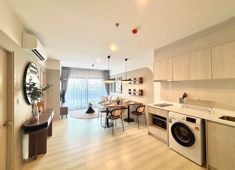 Life Sukhumvit                  48 
