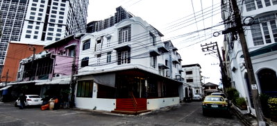 โฮมออฟฟิศ ถนนเพชรบุรี (ตัดใหม่) กรุงเทพฯ : 🏢 ขายทาวน์โฮม / โฮมออฟฟิศ พระราม 9 🏬 ใกล้ Central พระราม 9 อโศก 🚆 ใกล้รถไฟฟ้า MRT และรถไฟฟ้าสายสีส้ม (อนาคต)