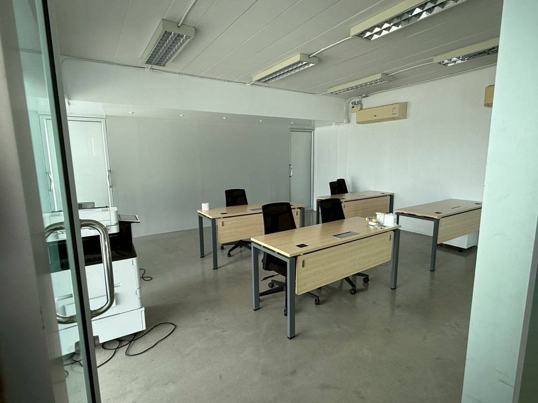 picture For Rent Office and Showroom, Soi Praksa 17 Unit 8/88 - 5/15
