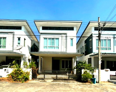บ้านแฝด วิทยาลัยเทคนิคราชสิทธาราม : ขายบ้าน ม็อตโต กาญจนาภิเษก-พระราม 2 (Motto Kanchanapisek Rama2) ราคาถูก ทำเลศักยภาพ เหมาะอยู่อาศัย ลงทุน และรีโนเวท