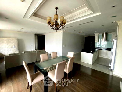 Condos for sale : Pet-Friendly 2-BR, Kes Ratchada Condo on 18th Floor Near MRT Thailand Cultural Centre (ID 1162383)