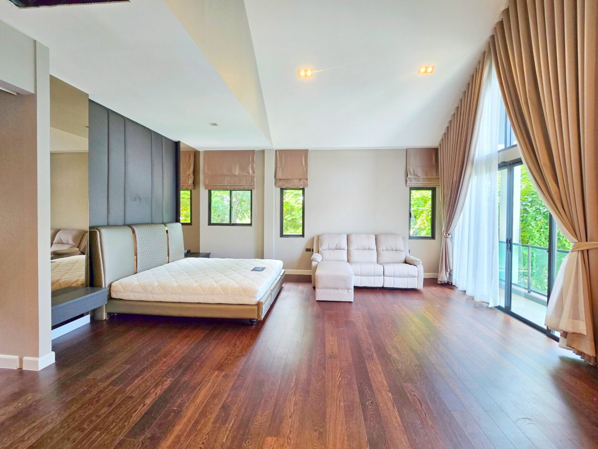 รูป [ลดกระหน่ำ] ขายบ้านเดี่ยวหรูแปลงมุม บางกอกบูเลอวาร์ด ซิกเนเจอร์ สาทร-ราชพฤกษ์ 120 ตร.ว. ทำเลศักยภาพใกล้รถไฟฟ้า 2 สาย  - รูปที่ 12/22