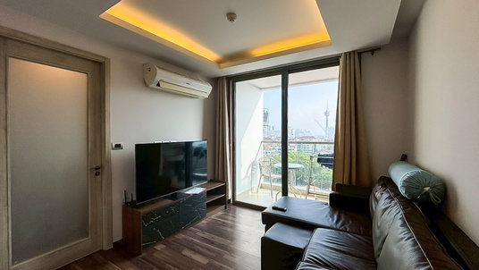 The Peak Towers Condominium for Sale 1 BR Sea View Pratumnak