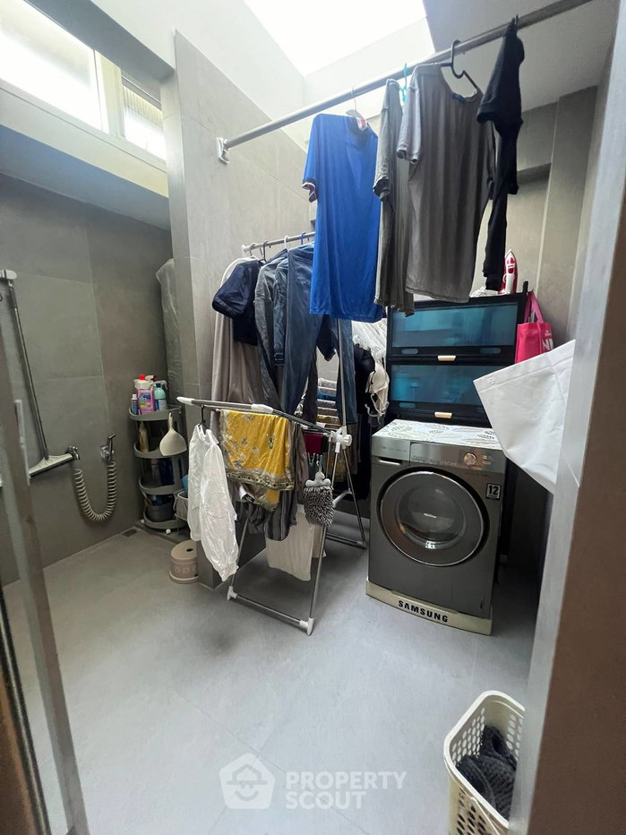 รูป ทาวน์เฮ้าส์ 3 ห้องนอน ขนาด 330 ตร.ม. Baan Klang Krung (British Town - Thonglor) ใกล้ BTS ทองหล่อ (ID 2585067) - รูปที่ 26/26