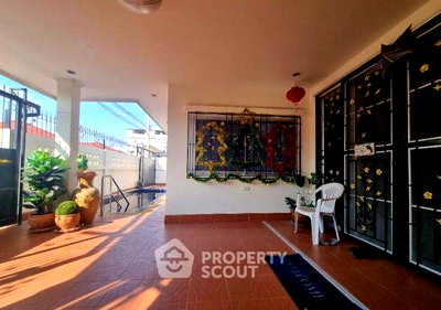 Houses for sale Rubberland : 3-BR House For Sale East Pattaya (Nong Prue) 222 Sqm (ID 2584652)