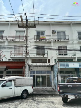 ให้เช่า อาคารพาณิชย์ 3.5 ชั้น ม.เบญจทรัพย์ คลอง6 ใกล้บิ๊กซีคลอง6