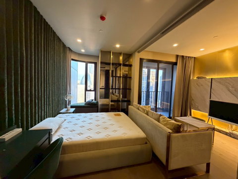 T1512 Condo for rent, Ashton Asoke. Beautiful room, fully furnished, special price.