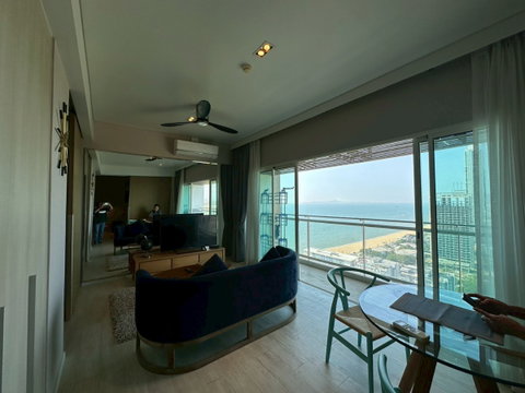🇬🇧 Luxury Beachfront Condo for Sale – Veranda Residence Pattaya 🌊