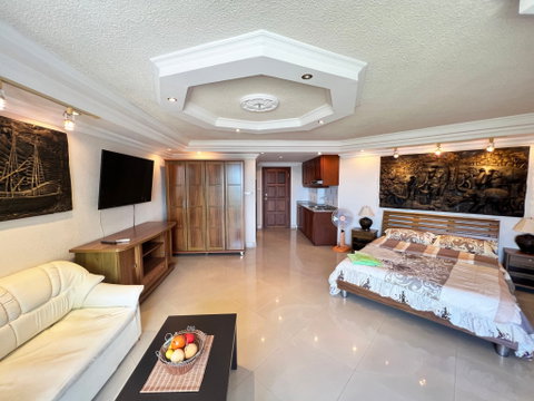 Angket Condominium Large Studio for Rent Jomtien Pattaya