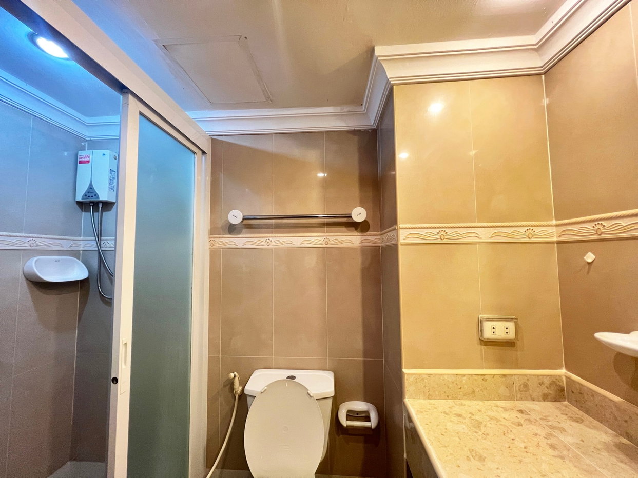 picture Angket Condominium Large Studio for sale Jomtien Pattaya - 14/14