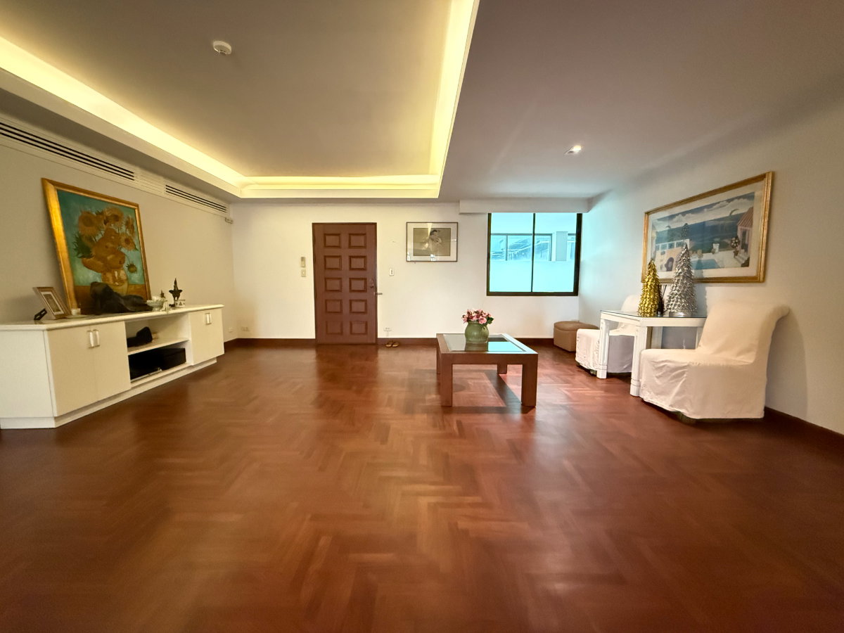 รูป 🏠✨ เบญจศรี คอนโดมิเนียม | 3 Bedrooms for Sale (HBH-ST-76) - รูปที่ 2/17
