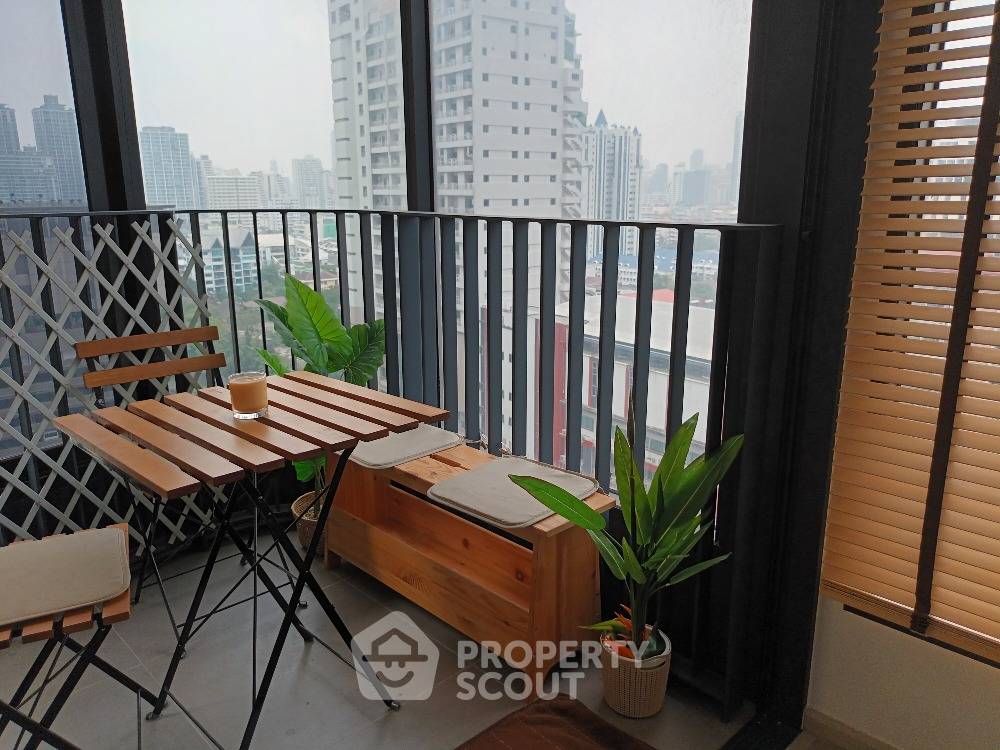 รูป คอนโด 2 ห้องนอน ชั้น 16 (55 ตร.ม.) Ideo Mobi Asoke ห่าง MRT เพชรบุรี 200 ม. (ID 1097670) - รูปที่ 9/10