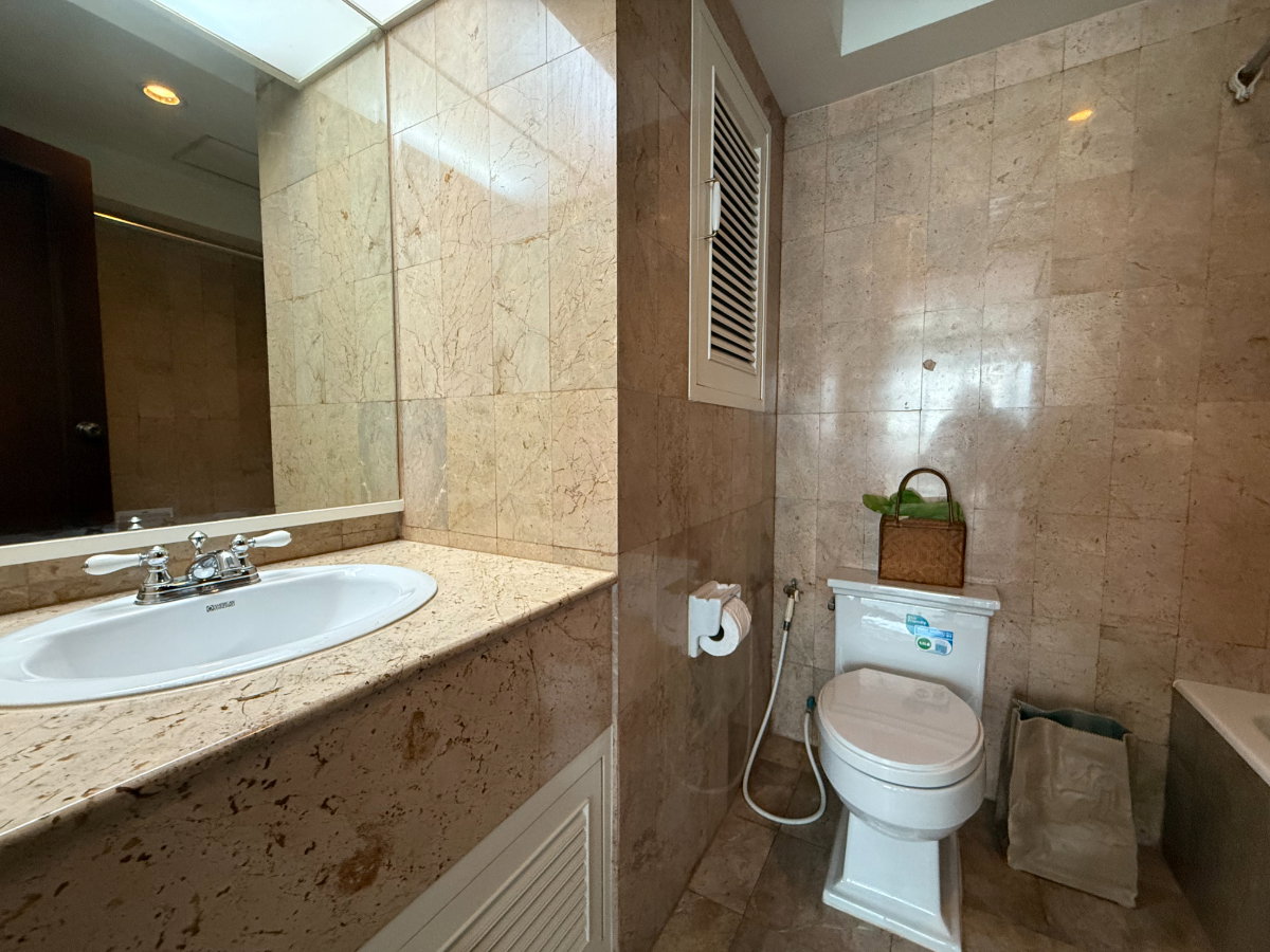 รูป 🏠✨ เบญจศรี คอนโดมิเนียม | 3 Bedrooms for Sale (HBH-ST-76) - รูปที่ 8/17