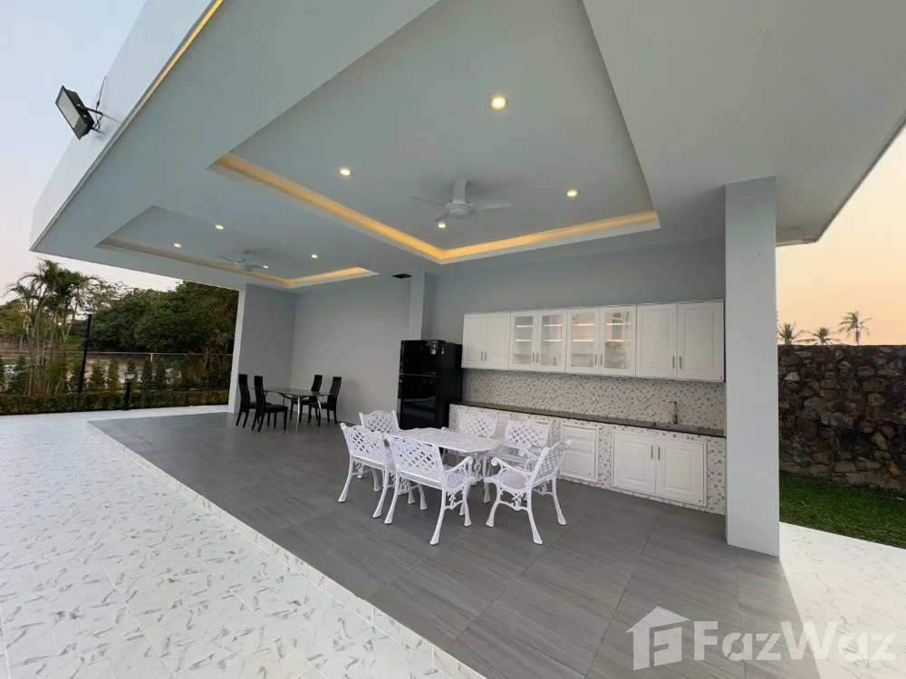 รูป บ้านเดี่ยวให้เช่า 6 ห้องนอน ใน หนองปลาไหล, ชลบุรี 5360173 - รูปที่ 10/33