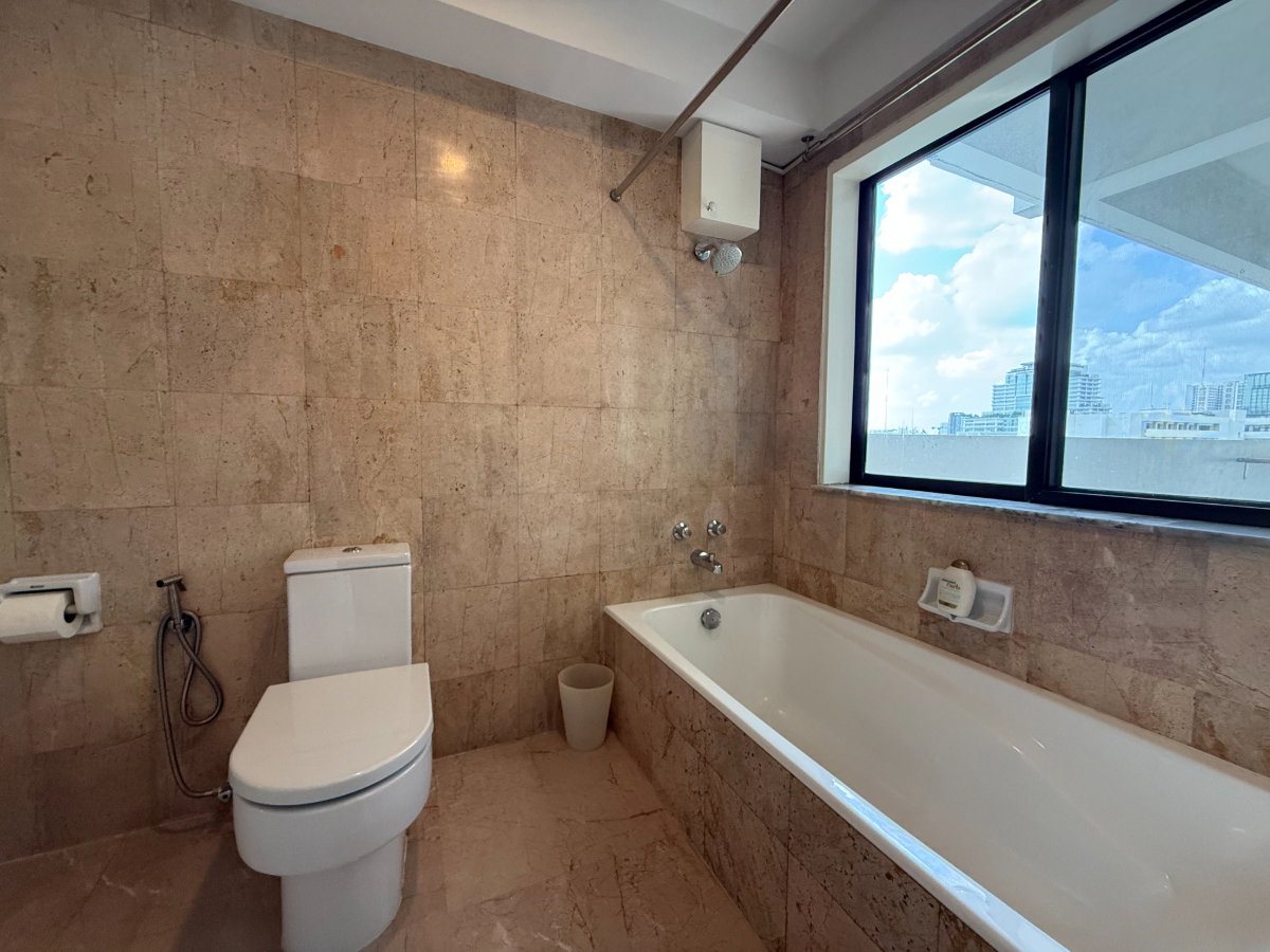 รูป 🏠✨ เบญจศรี คอนโดมิเนียม | 3 Bedrooms for Sale (HBH-ST-76) - รูปที่ 6/17