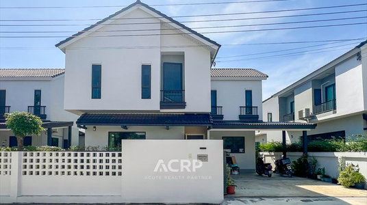Single detached house for sale at Pimnara Srinakarin–Bangna, prime location with the project directly on Nam Daeng–Bang Phli Road.