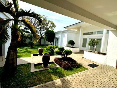 ขายบ้านเดี่ยว : Luxury Pool Villa for Sale – Siam Royal View Pattaya | 4BR | Large Land | 25.9MB