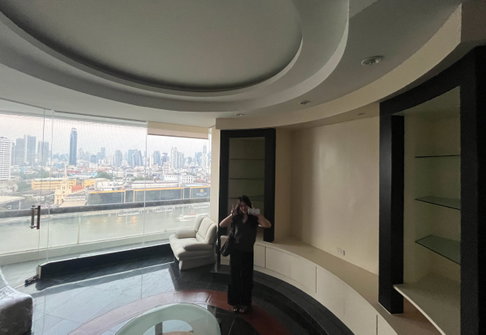ว่างพร้อมอยู่! River House . 3นอน 220ตร.ม. Line id: @pfagent