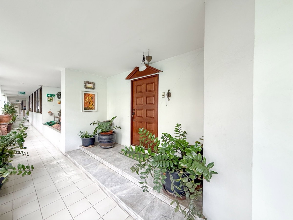 รูป 🏠✨ เบญจศรี คอนโดมิเนียม | 3 Bedrooms for Sale (HBH-ST-76) - รูปที่ 1/17