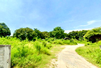 Land for sale Rubberland : Beautiful land for sale in Pattaya, in a residential area, near Siam Country Club, Bang Lamung, Chonburi.
