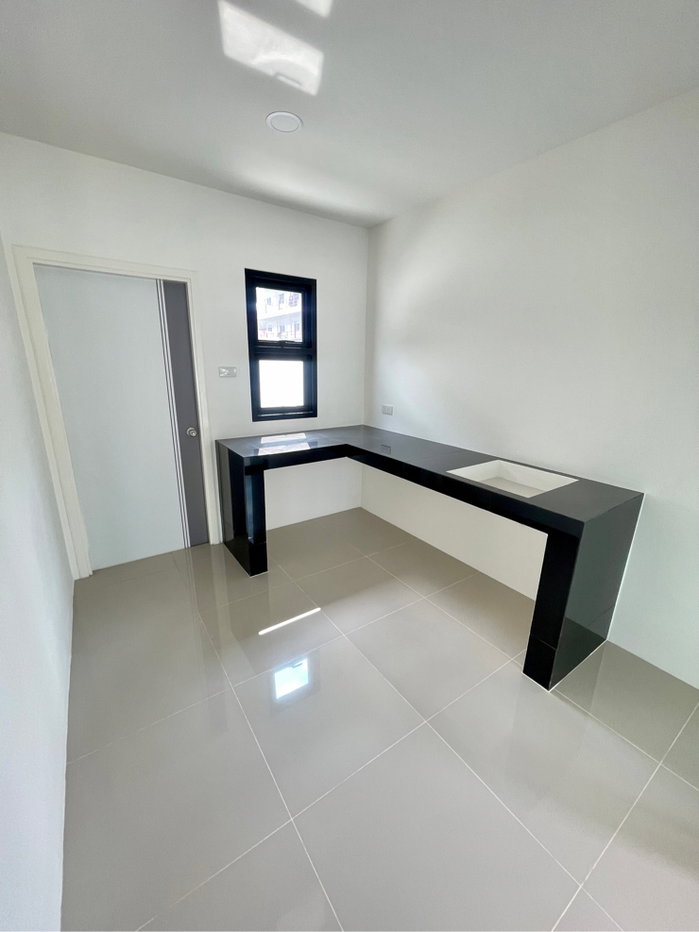 picture New Townhome Nangmaidaen, Chon Buri - 4/10