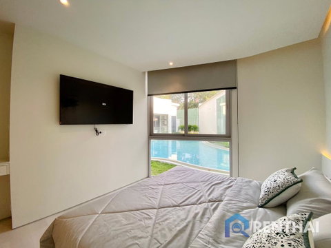 Stunning 2-Bed Condo in Pattayas Secret Garden - Fitness, Pool & Parking, 7.8 M Thb