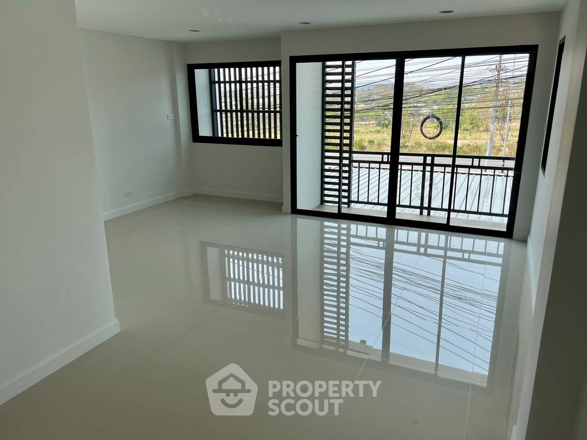 รูป ทาวน์เฮ้าส์ 3 ห้องนอน ให้เช่า 3 ชั้น ใน ฮินเล็กไฟ (ID 2588947) - รูปที่ 11/17
