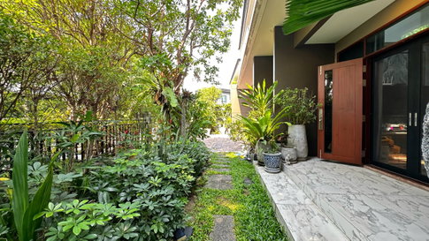 🏠 (ขายด่วน) บ้านเดี่ยวหลังริม  ไม่มีบ้านตรงข้าม​📍ใกล้เมกาบางนา,  ​  📢The City บางนา กม.7 🎄4 ห้องนอน 4 ห้องน้ำ    