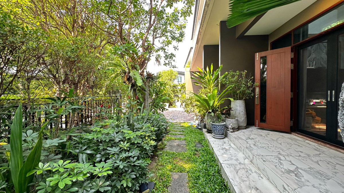 รูป 🏠 (ขายด่วน) บ้านเดี่ยวหลังริม  ไม่มีบ้านตรงข้าม​📍ใกล้เมกาบางนา,  ​  📢The City บางนา กม.7 🎄4 ห้องนอน 4 ห้องน้ำ     - รูปที่ 1/22