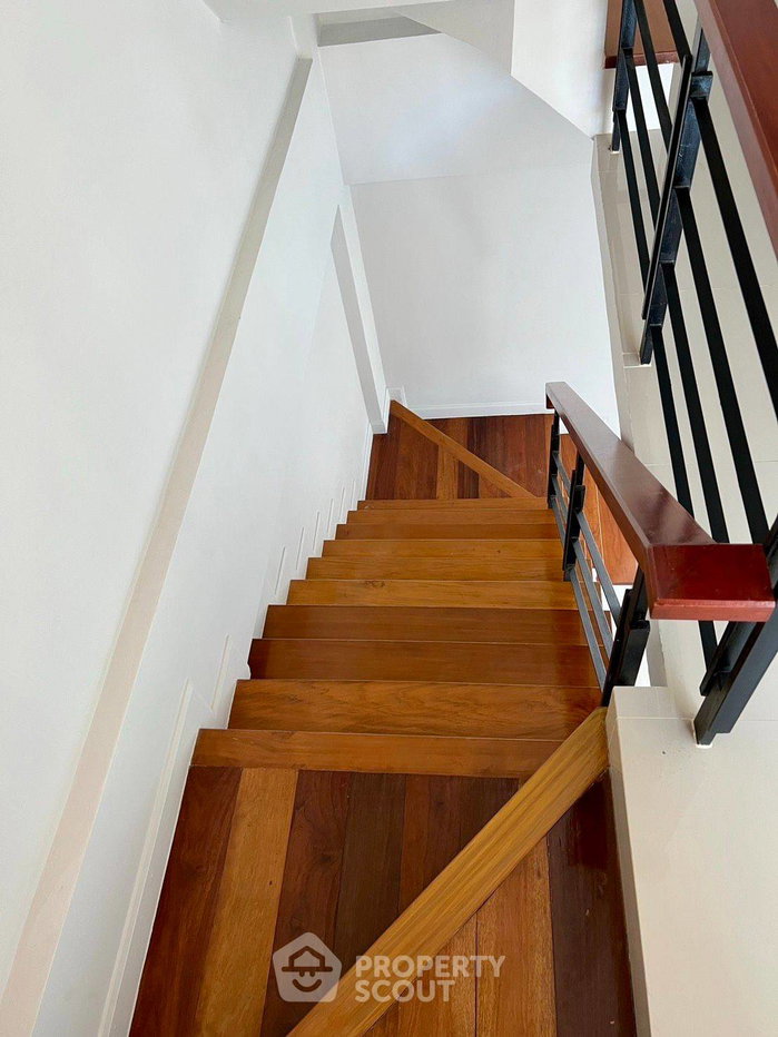 รูป ทาวน์เฮ้าส์ 3 ห้องนอน ให้เช่า 3 ชั้น ใน ฮินเล็กไฟ (ID 2588947) - รูปที่ 9/17